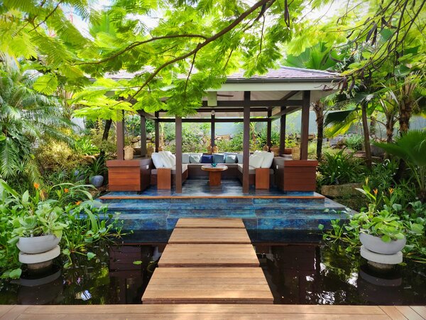 A peaceful Oasis Print