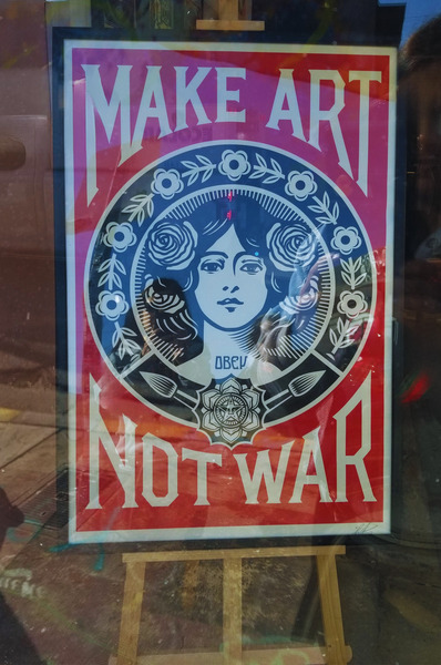 Make Art Not War Print